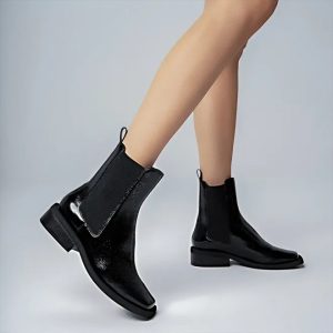 BOTA CHELSEA SALTO BLOCO COURO VERNIZ PRETO -CARRANO