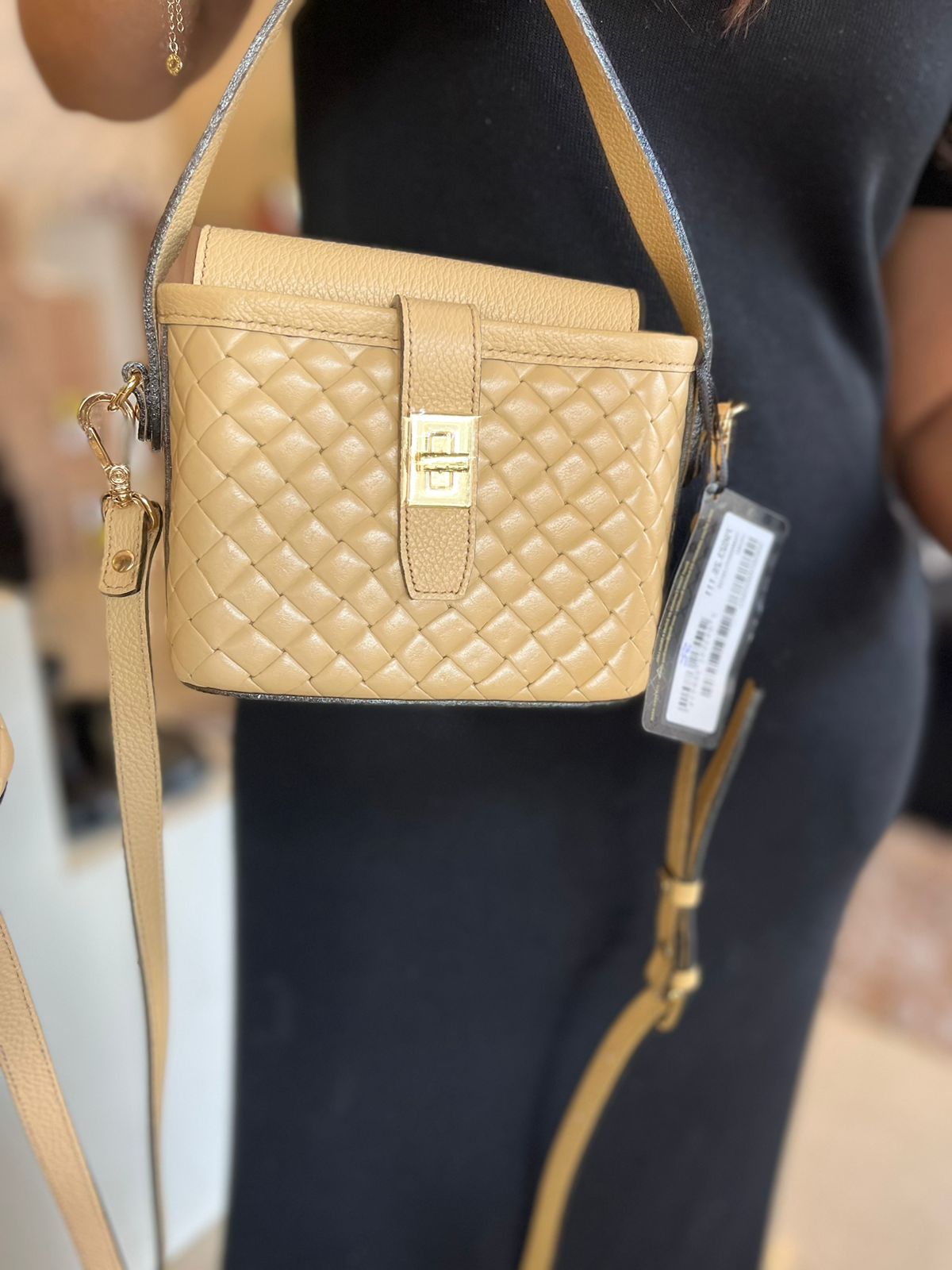 BOLSA TIRA COLO DE COURO TRAMADO CREME PEQUENA - SMARTBAG - Imagem 3