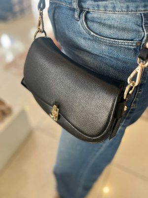 BOLSA COURO PRETA TRANSVERSAL - SMARTBAG