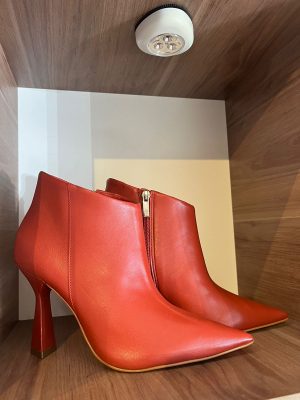 BOTA EM COURO NA COR TERRACOTA - CARRANO